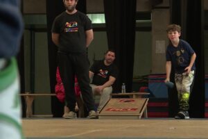 Le cornhole, ce sport confidentiel en France, venu des États-Unis et qui a conquis la région Poitou-Charentes
