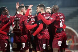 Plusieurs joueurs de Ligue 2 sanctionnés pour des paris sportifs - France - Paris sportifs - SO FOOT.com