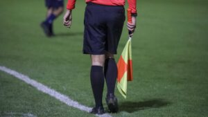 Football&nbsp;: apr&egrave;s l'agression d'un des leurs, les arbitres d'Indre-et-Loire se retirent pour deux week-ends