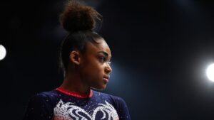 Gymnastique&nbsp;: "Je ne me suis pas vraiment aim&eacute;e en tant que gymnaste", confie M&eacute;lanie De Jesus Dos Santos, presque un an apr&egrave;s son &eacute;chec aux JO de Paris