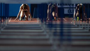 Athl&eacute;tisme&nbsp;: "C'est un retour en arri&egrave;re &eacute;norme"... Pourquoi les tests g&eacute;n&eacute;tiques, d&eacute;sormais impos&eacute;s aux femmes athl&egrave;tes, sont jug&eacute;s "discriminants" par des scientifiques