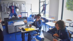 Dans les centres de formation des clubs de football professionnel, la scolarit&eacute; devient "un argument fort" pour s&eacute;duire et rassurer les familles