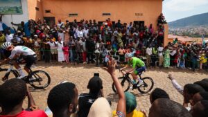 Dans l’ombre du sacre de Tadej Pogacar, les coureurs ont vécu l’enfer aux Mondiaux de cyclisme
