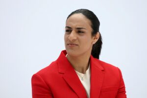 La boxeuse Imane Khelif conteste les tests de féminité et attaque World Boxing devant le Tribunal arbitral du sport