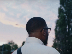 Cet ancien détenu, accusé à tort d’avoir tiré sur des policiers, fait transpirer les mamans de son quartier | StreetPress