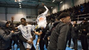 À Aulnay, la jeunesse prend le terrain contre les rixes - Bondy Blog