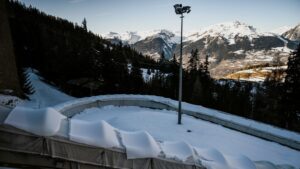REPORTAGE. &Agrave; La Plagne, les JO d'hiver 2030 paraissent encore lointains
