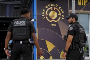 Une asso de supporters « extrêmement inquiète » par les opérations de l’ICE - Mondial 2026 - SO FOOT.com