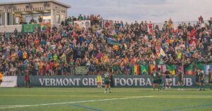 Face aux crimes de l’ICE, le Vermont Green FC apporte son soutien au peuple du Minnesota – Dialectik Football