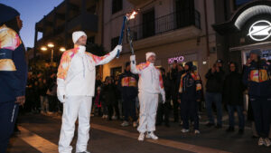 « Sport préféré&nbsp;? La chatte »&nbsp;: un acteur italien exclu du relais de la flamme des JO d’hiver 2026 après une interview polémique - Le Parisien