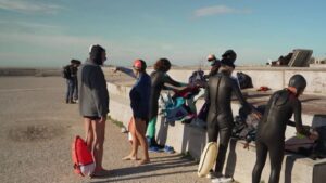 Eau froide, plaisir chaud&nbsp;: pourquoi la nage en eau libre cartonne