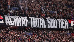 Des supporters du PSG expriment leur "total soutien" &agrave; Achraf Hakimi apr&egrave;s le renvoi de son proc&egrave;s pour viol devant la cour criminelle - franceinfo