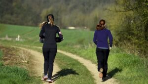 Municipales 2026&nbsp;: le sport, nouvel arbitre du vote des Français - ICI