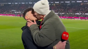 L’arbitre allemand qui avait demandé son conjoint en mariage sur la pelouse victime d’une agression violente