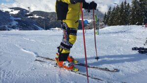 REPORTAGE. "Pour ma pathologie, c'est parfaitement adapt&eacute;"&nbsp;: continuer &agrave; skier malgr&eacute; l'&acirc;ge ou les douleurs, gr&acirc;ce &agrave; un exosquelette