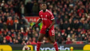 La F&eacute;d&eacute;ration fran&ccedil;aise de football "condamne avec la plus grande fermet&eacute;" les insultes racistes subies par Ibrahima Konat&eacute; - franceinfo