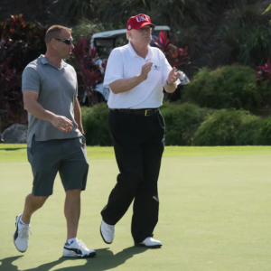  Les parties de golf de Trump coûtent des dizaines de millions de dollars aux contribuables américains