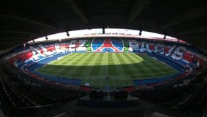 PSG: Emmanuel Grégoire élu maire de Paris, ça change quoi pour l'avenir du Parc des Princes?