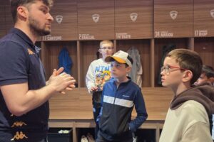 Football. “C'est la première fois que je vois un match de foot”&nbsp;: les joueurs de Clermont partenaires du Pôle inclusion autisme