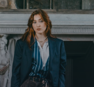 « Faire du capitalisme un good boy » : Madelaine Rousset, la travailleuse du sexe qui vulgarise Marx | StreetPress