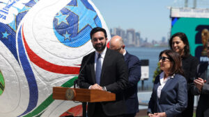 « Le premier sport du monde doit appartenir à tout le monde » : cinq fan-zones officielles gratuites à New York pendant le Mondial - Le Parisien