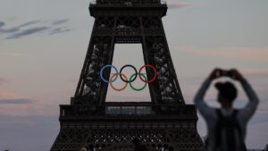 Soupçonné de revendre des objets des JO 2024, le vice-président du CNOSF Stéphane Hatot démissionne