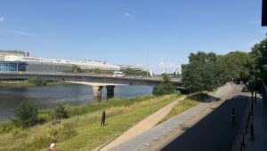 Malgré la canicule à Nantes, les coureurs adaptent leur sortie pour continuer de faire leur sport - ICI