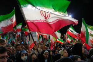 La FIFA va interdire le drapeau de l'Iran d'avant la révolution dans les stades de la Coupe du monde