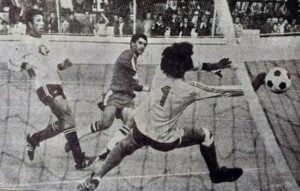 Le choix de l’Algérie: l’itinéraire oublié de Houari Ouali – Dialectik Football