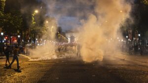 "Je ne me rappelle pas de ce que j'ai fait"&nbsp;: aux comparutions imm&eacute;diates apr&egrave;s la victoire en Ligue des champions, de jeunes pr&eacute;venus sans casier judiciaire se succ&egrave;dent en maillot du PSG – franceinfo
