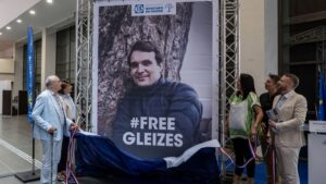 Emprisonnement de Christophe Gleizes en Alg&eacute;rie&nbsp;: la proc&eacute;dure judiciaire est close, ouvrant la voie &agrave; une gr&acirc;ce du journaliste – franceinfo