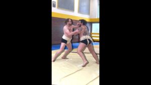 On a test&eacute; le sumo amateur – franceinfo