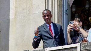 Le maire La France insoumise de Saint-Denis, Bally Bagayoko, se d&eacute;fend de toute "incitation" &agrave; "siffler" la Marseillaise – franceinfo
