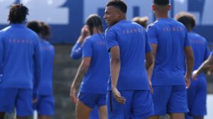 Tournage minut&eacute;, casting n&eacute;goci&eacute;&hellip; Les marques s'arrachent les contrats de publicit&eacute; avec les Bleus pendant cette Coupe du monde de foot – franceinfo