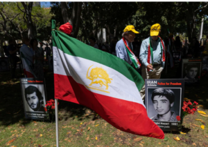 Reportage «Cette équipe, ce n’est pas l’Iran»&nbsp;: à «Téhérangeles», la diaspora iranienne divisée sur le soutien à la team Melli au Mondial