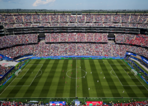 Coupe du monde 2026&nbsp;: « Le football est bien plus grand que la FIFA » Nicolas Kssis-Martov - Décideurs du Sport par Patrick Bayeux