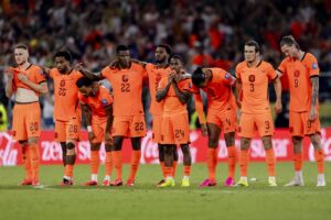 Des joueurs des Pays-Bas victimes d’insultes racistes après l’élimination face au Maroc - Mondial 2026 - 16es - Pays-Bas-Maroc (1-1, 2-3 T.A.B.) - SO FOOT.com