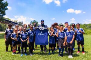 Outkast sort un maillot pour aider le football amateur à Atlanta – Dégaine