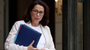 Le gouvernement lance Septembre Bouge "pour remettre l'activit&eacute; physique et sportive au c&oelig;ur du quotidien", selon la ministre des Sports – franceinfo