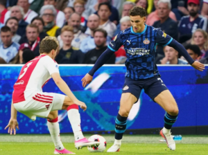 Ajax - PSV : La polémique ne désenfle pas après « l’attentat » du fils de van Bommel, aussi violent que son père