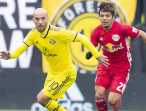 « N'oublie pas que c'est un sport d'hommes »&nbsp;: le frère de Gonzalo Higuain viré de Columbus Crew après des propos sexistes tenus envers une arbitre
