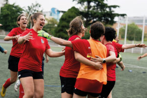Le sport populaire continuera de se jouer sur les terrains de l’inclusion.