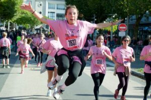 Octobre rose : alcool, sport, traitement hormonal… Peut-on prévenir le cancer du sein ?