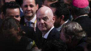 La Fifa aurait omis de déclarer publiquement plus d’1,5 million d’euros touchés par Gianni Infantino - Le Parisien