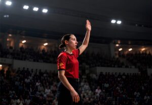 Les vigies du sport amateur. Comment notre société traite-t-elle ses arbitres ? - Fondation Jean-Jaurès